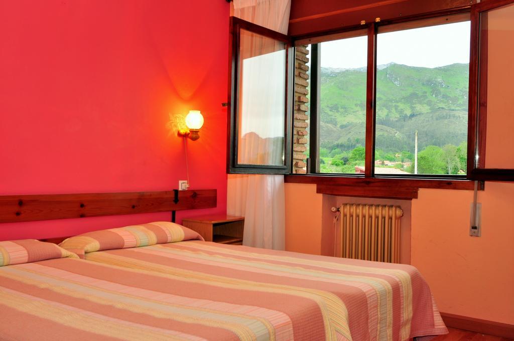 Hostal Europa San Roque del Acebal Bagian luar foto