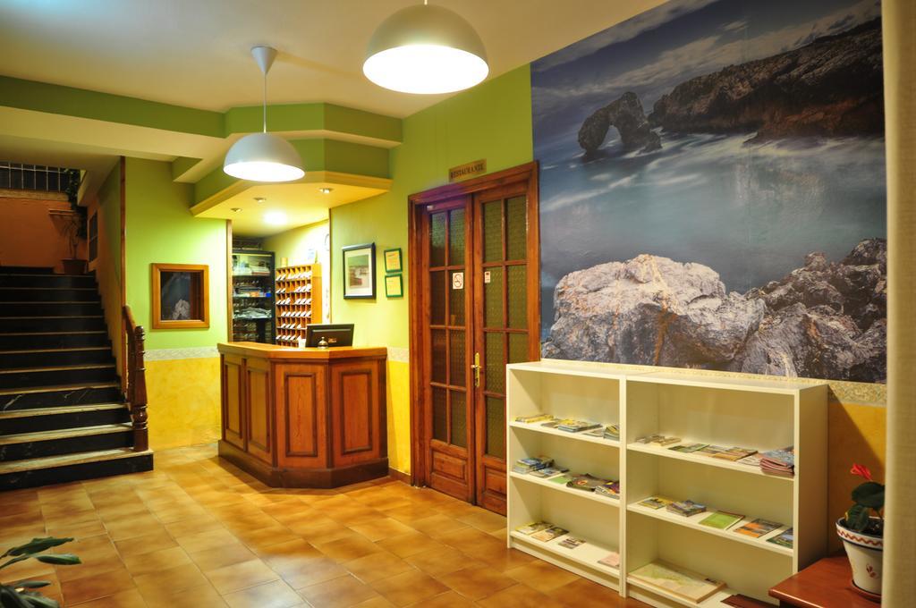 Hostal Europa San Roque del Acebal Bagian luar foto