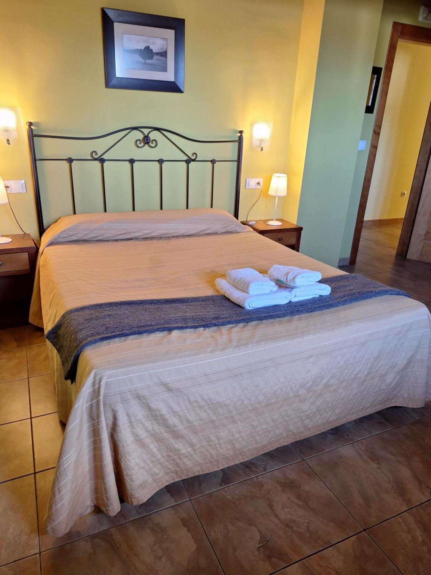 Hostal Europa San Roque del Acebal Bagian luar foto