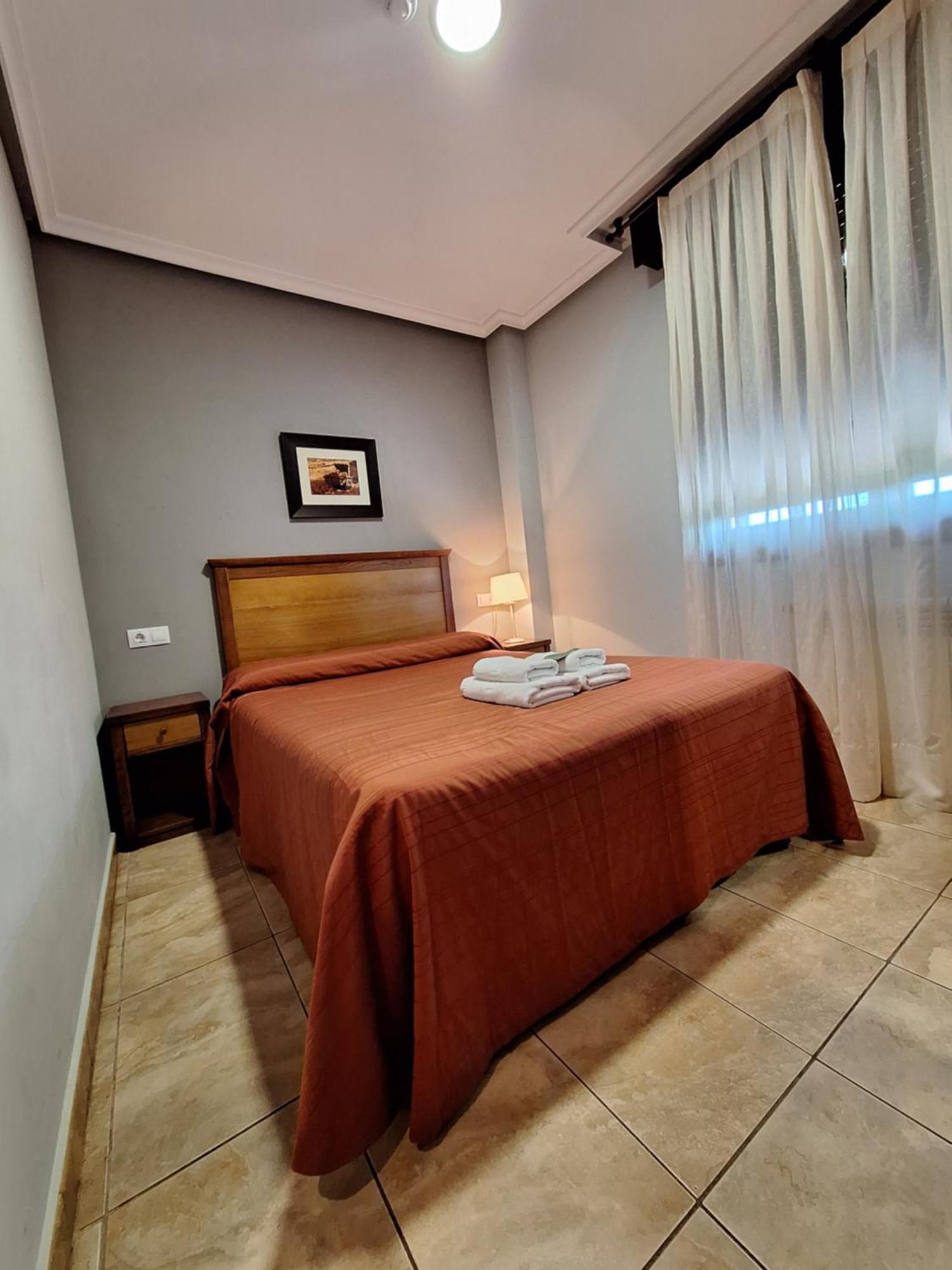 Hostal Europa San Roque del Acebal Bagian luar foto