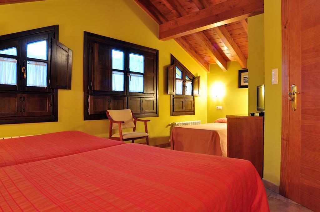 Hostal Europa San Roque del Acebal Ruang foto