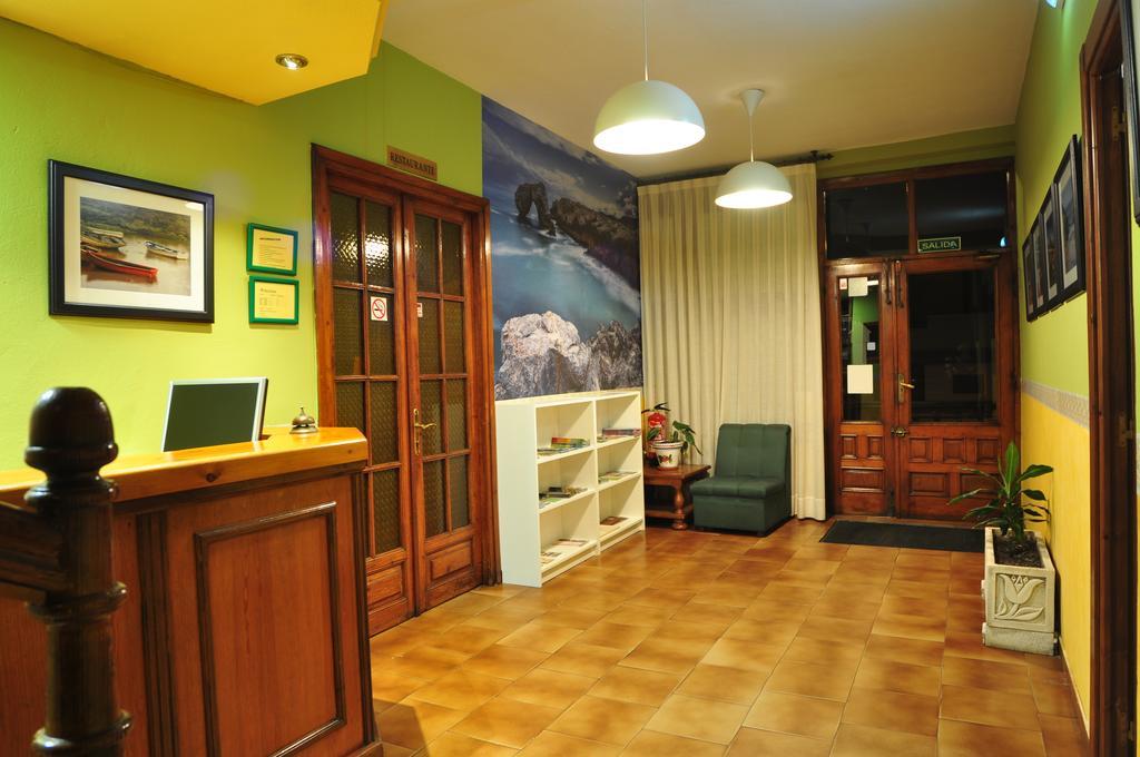 Hostal Europa San Roque del Acebal Bagian luar foto