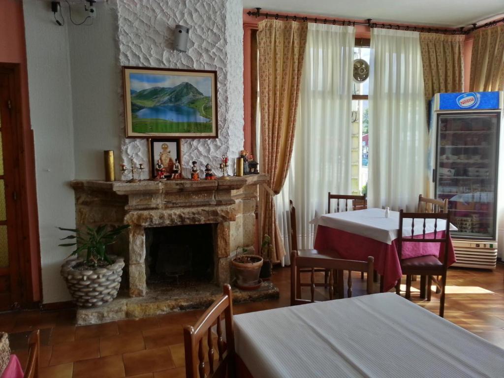 Hostal Europa San Roque del Acebal Bagian luar foto