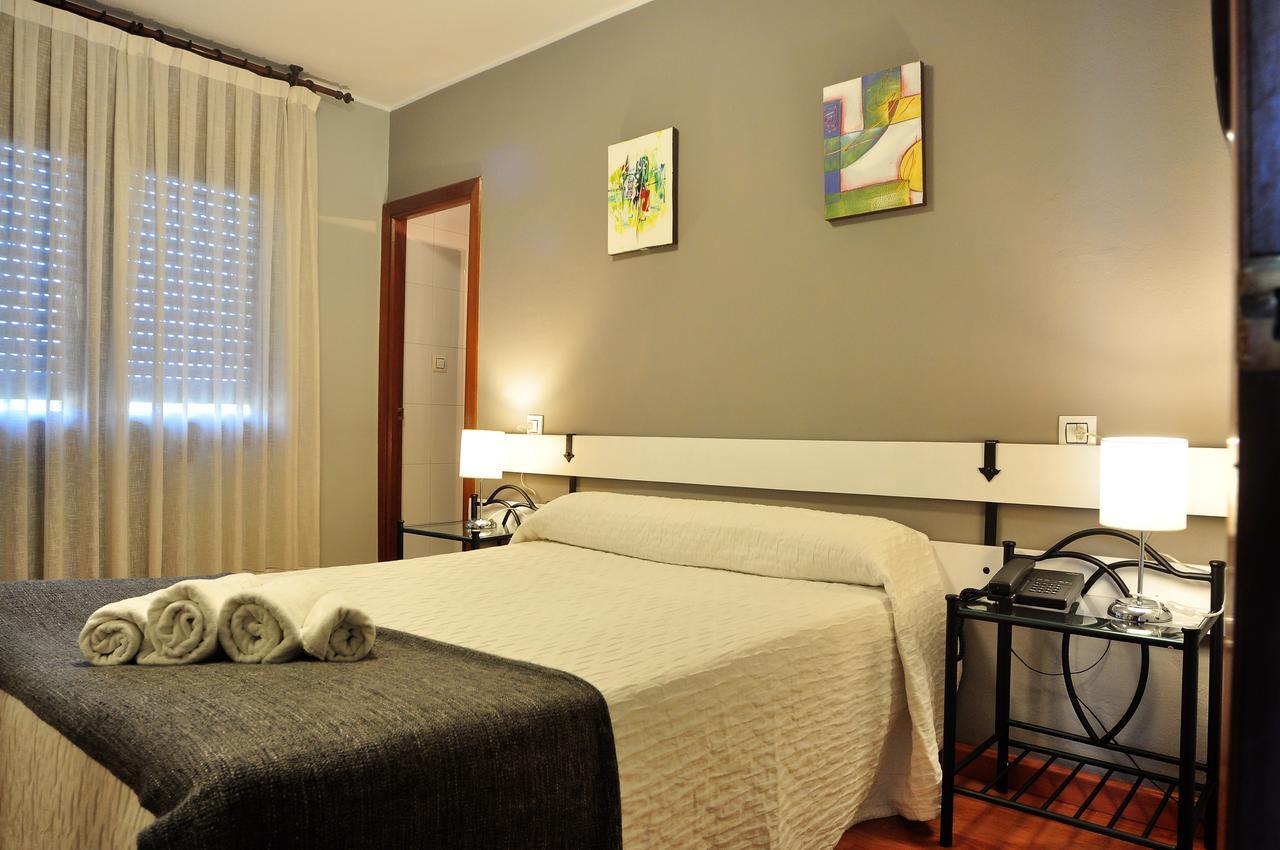 Hostal Europa San Roque del Acebal Bagian luar foto
